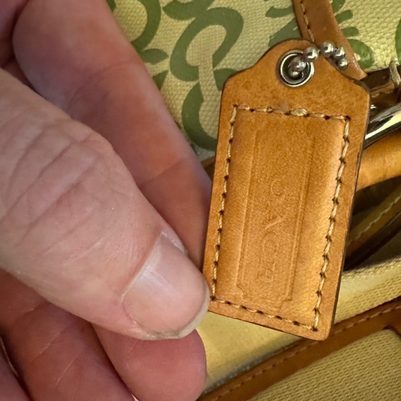 NEW Coach Leah Op Art Swingpack Crossbody - Picture 3 of 5